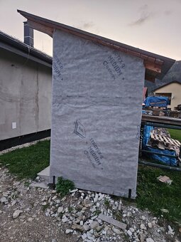 Latrína - 3