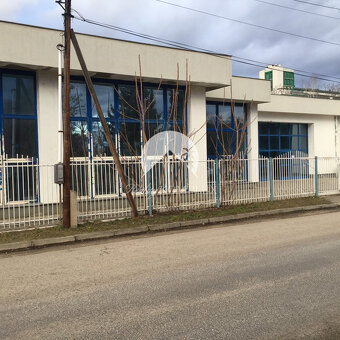 Reality KOMPLEX s.r.o. Vám ponúka do PRENÁJMU priestranné a - 3