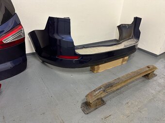 Ford Mondeo mk4 zadna cast - 3