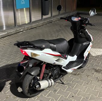 SKÚTER ADAMOTO 50ccm - 3