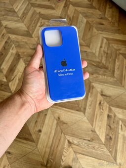Apple silikónový kryt na iPhone 15 pro max, sklo zadarmo - 3