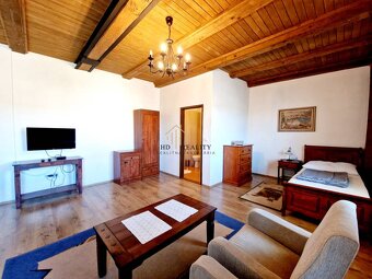 Prenájom trojizbového bytu, poplatok 250,- EUR na osobu - 3