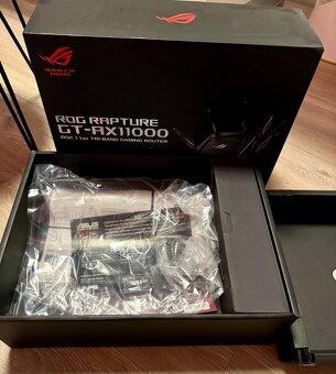 Asus GT-AX11000, TOP stav - 3