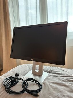 Monitor HP E232 - 3