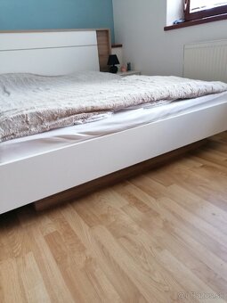 Predám manželskú posteľ +nočné stolíky ky - 3