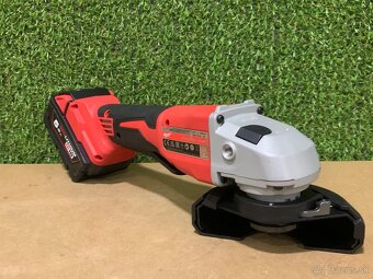 MILWAUKEE M18™ 115 mm uhlová brúska s lopatkovým spínačom - 3