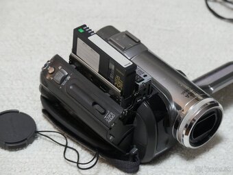 Panasonic NV‑GS320 kompaktná MiniDV videokamera - 3