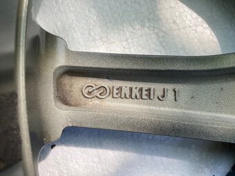 Na predaj Nissan Nismo r18 disky - 3