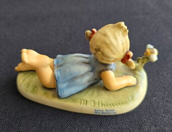 Goebel Hummel – „Summ, Summ... Miss Beehaving“ – Exkluzívna - 3