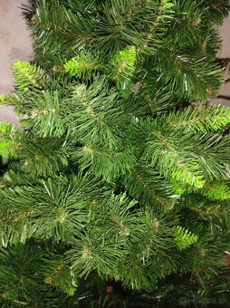 VIANOČNÝ STROMČEK - 3