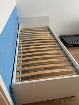 posteľ - 3