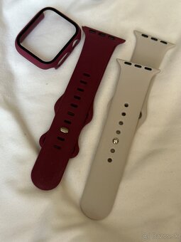 Apple Watch Series 7, 41 mm, GPS + Cellular, model MKHQ3FD/A - 3