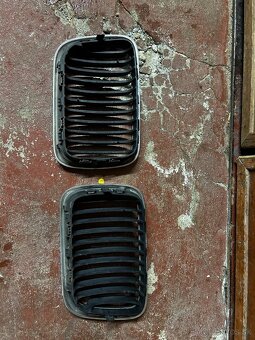 Mriežky Bmw e36 facelift - 3