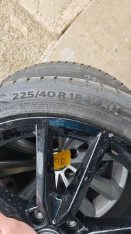 Letne pneumatiky CONTINENTAL 225/40R18 - 3