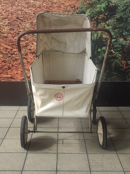 Starý dětský kočik - 3