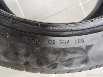 265/45 R21 - 3