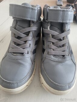 Adidas -vyššia jesenná nepremokavá obuv. - 3
