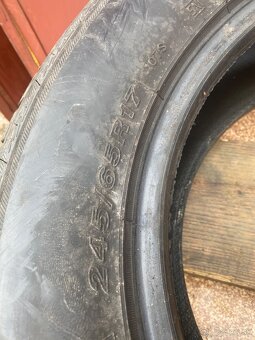 245/65R17 - 3