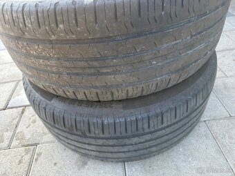 235/45R18 - 3