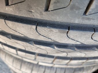 215/55r17 94V Pirell Cinturato P7 - 3