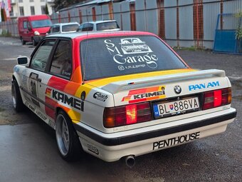 E30 318is - 3