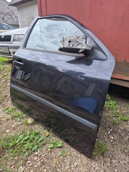 Predám pravé predné dvere na Škoda Octavia I 1 - BLACK - - 3