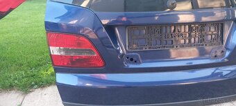 Zadní kufor fiat stilo 1.9 jtd - 3