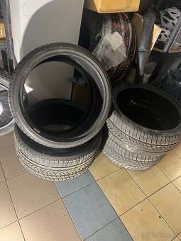 Pneumatika 285/30 R21 zima/leto - 3