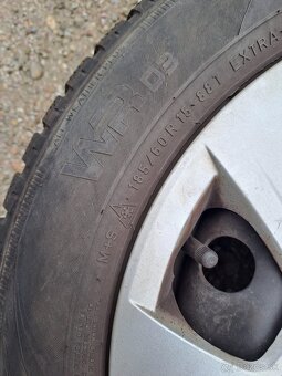 Predám hliníkové disky + pneumatiky + puklice - 3