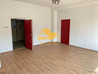 Prenajmem obchodné priestory v Nových Zámkoch - 3