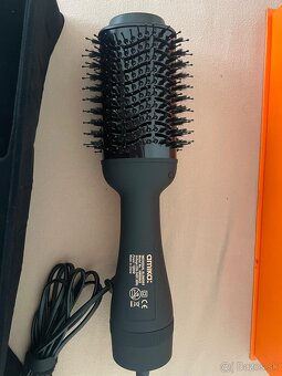 Teplovzdušná kefa na vlasy Amika (kulmofén) - 3