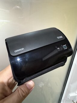 OMRON EVOLV – prémiový ramenný tlakomer (nový, nepoužitý) - 3