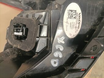 Zad.svetlo XC 60. - 3