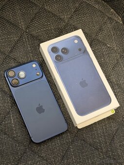 Apple iPhone 17 Pro Max 256GB Deep Blue - 3