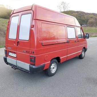 Renault Trafic 4x4 - obytná dodávka - karavan - 3