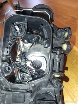 Predný pravý svetlomet Seat EXEO do 06/2011 - 3R1941006D - 3