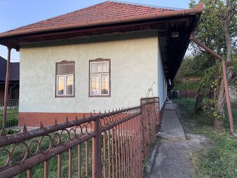 Vidiecky dom v malebnej obci Podhájska - 3