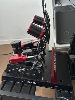 Simagic P1000 - 3