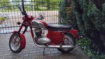 Jawa 250 - 3