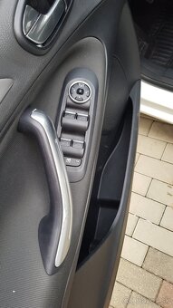 S-Max, 2.0 107 kW, flexifuel, benzin - 3