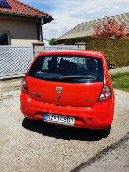 Dacia Sandero 2010 - 3