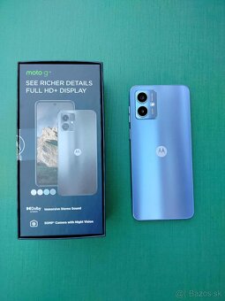 Motorola g14 8gb/256gb modrý - 3