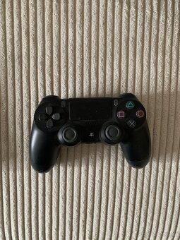 Playstation 4 500GB - 3