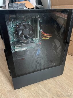 Venon stolový počítač - 3