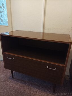 Retro kreslá, skrinky - 3