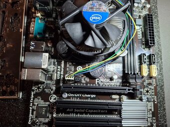 základná doska na Intel Socket 1150 - 3