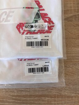 Palace White P3 Skull Tee - 3