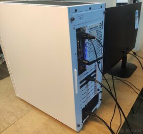 8x5.4GHz, Ryzen 7, 32GB RAM,2TB NVMe - 3