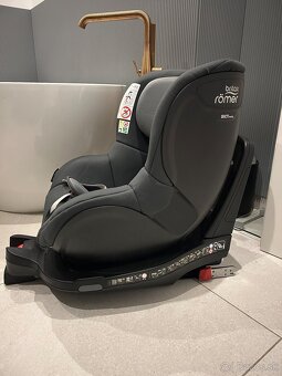 Britax romer dualfix m i-size cierna rok vyroby 2018 - 3
