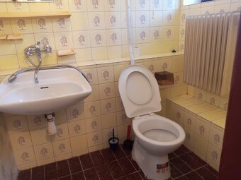 Izba v rod.dome KOLIBA-Hlavná za 300 €/mes.vrátane E - 3